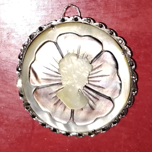 Amazing Antique 800 Silver Carved Shell Marcasite Cameo Brooch - Picture 12 of 13